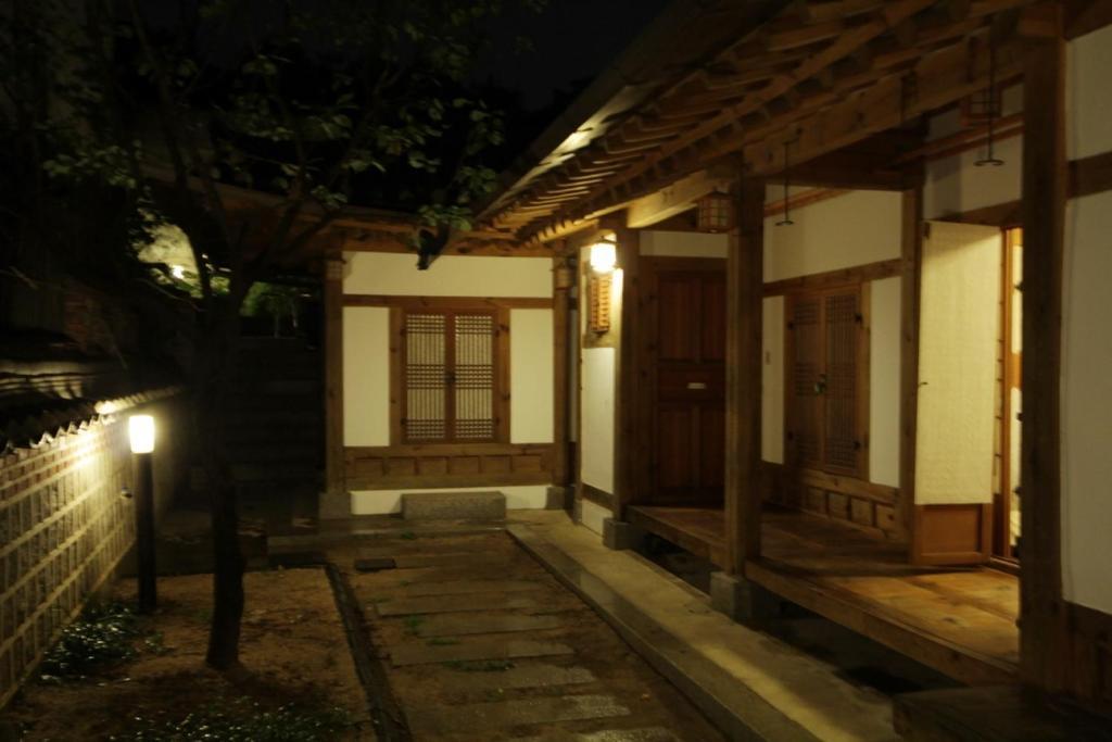 Doo Hanok Guesthouse Séoul Extérieur photo
