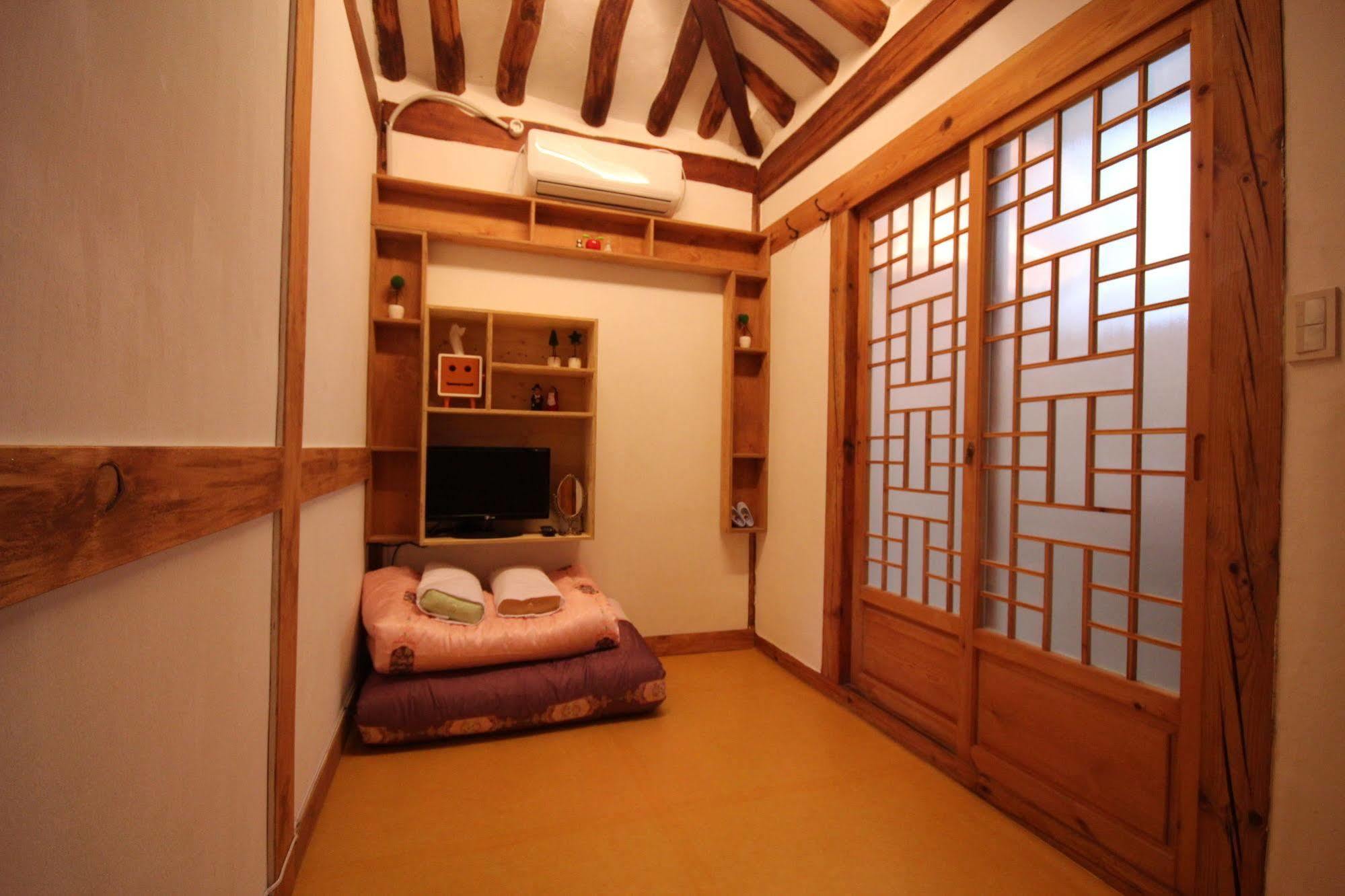 Doo Hanok Guesthouse Séoul Extérieur photo