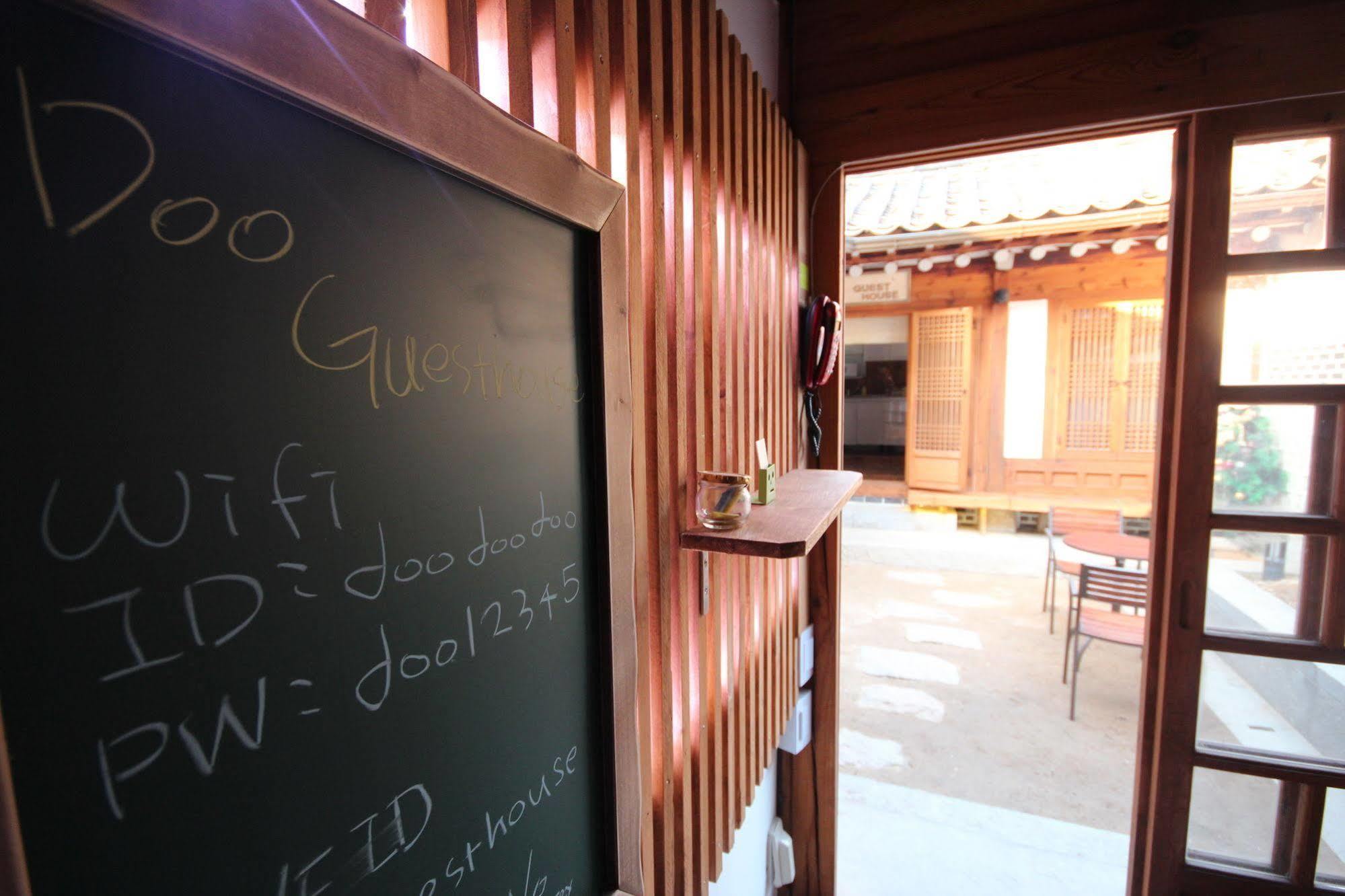 Doo Hanok Guesthouse Séoul Extérieur photo