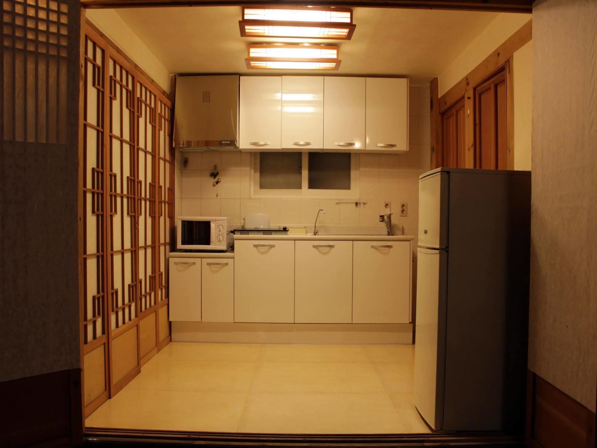 Doo Hanok Guesthouse Séoul Extérieur photo
